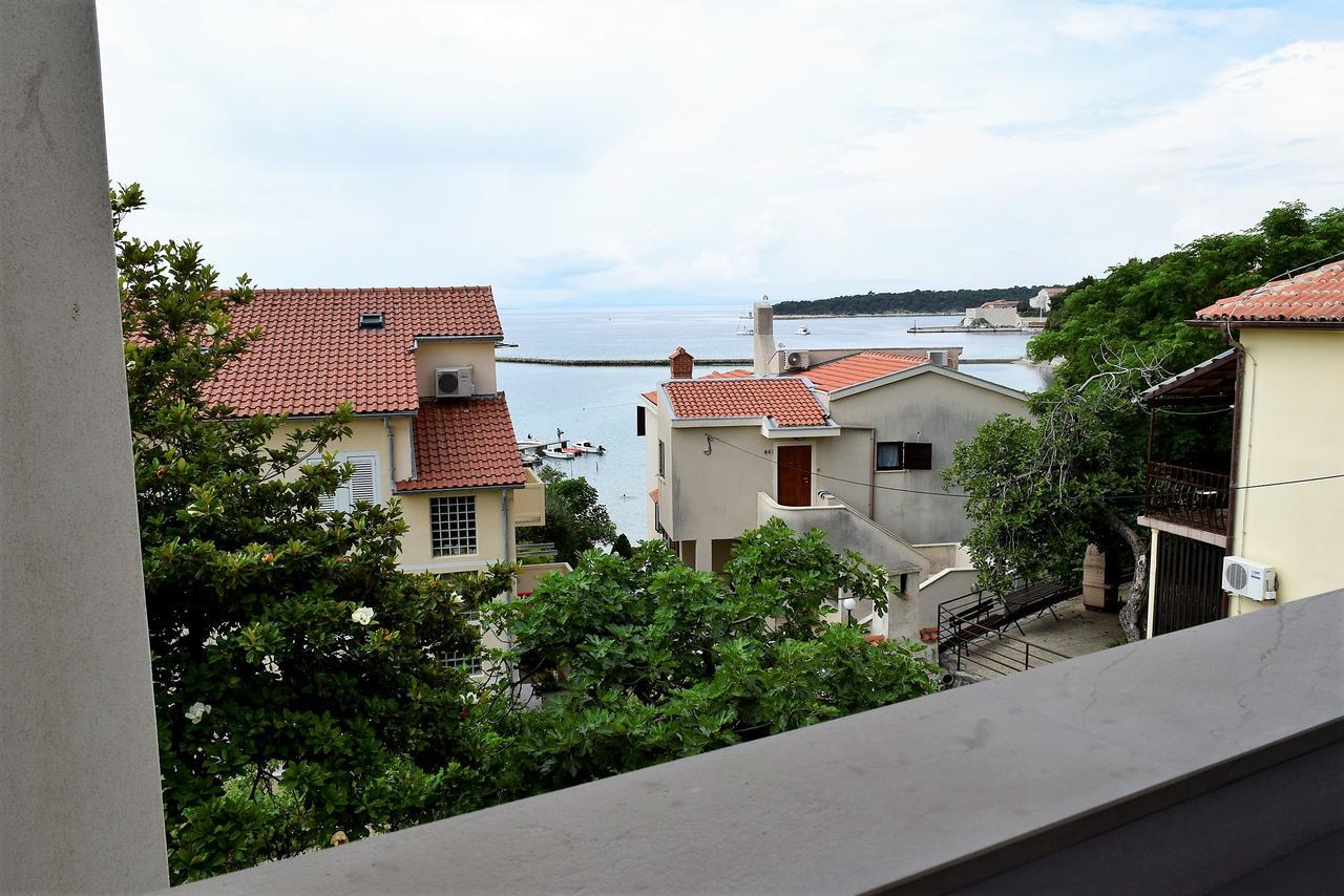 Sunnyy Beacch Apartments Banjol Exteriér fotografie